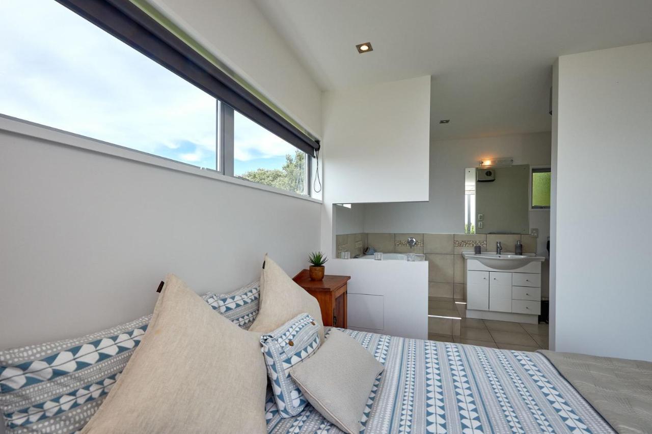 Bellbird Scenic Retreat - Views Of Alps And Ocean Villa Kaikoura Ngoại thất bức ảnh